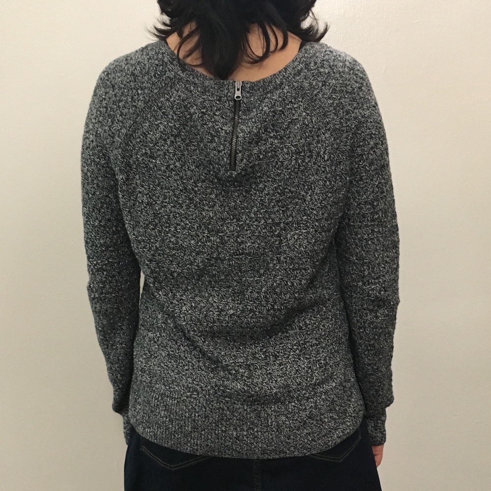 American Eagle Grey Knit Scoop Neck Sweater